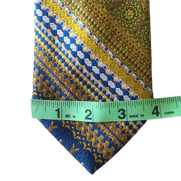 VINTAGE Oleg Cassini Men’s Tie - Picture 4 of 4